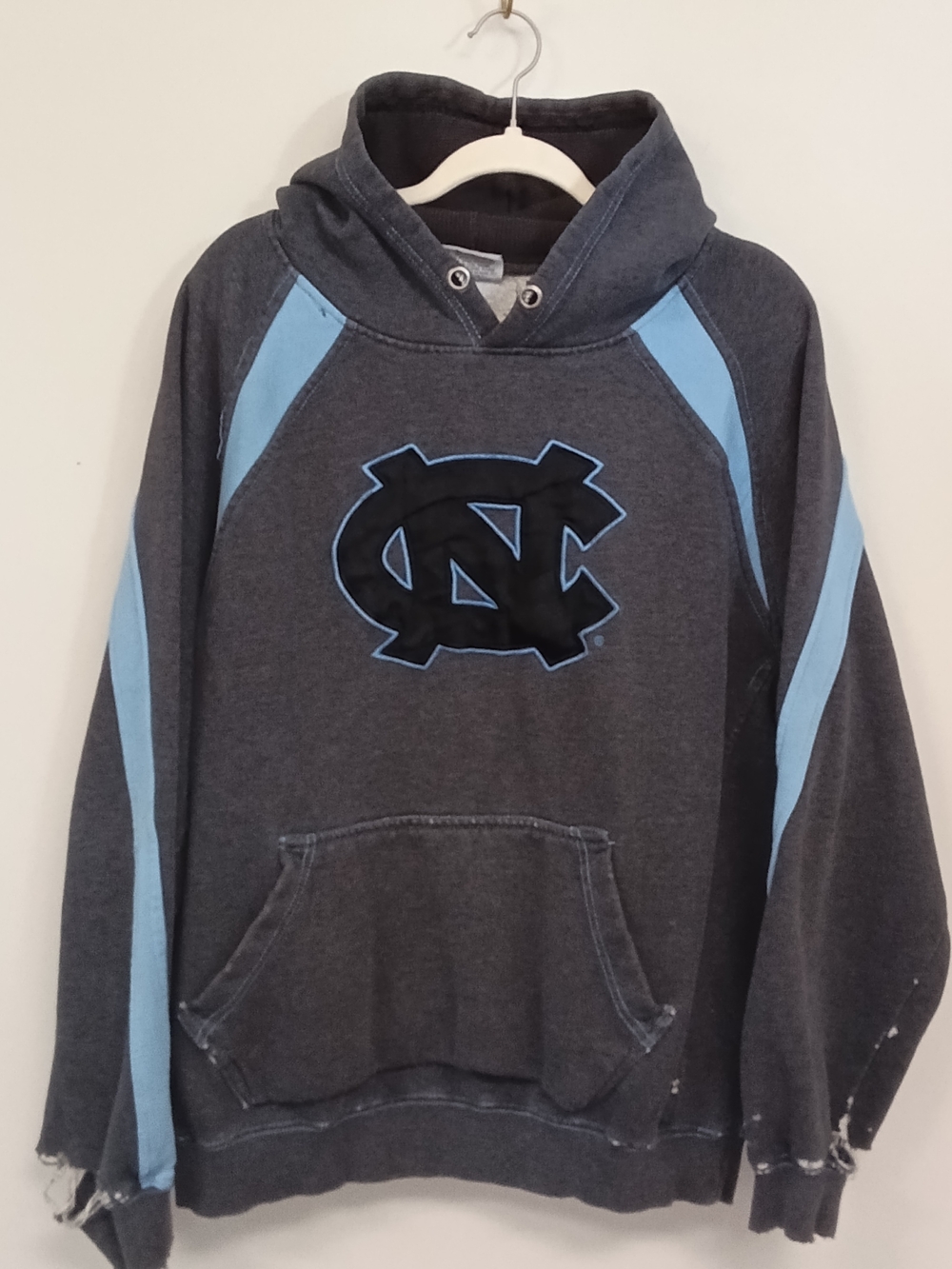 Colosseum UNC University Of North Carolina Blue Gray Distressed Hoodie XL